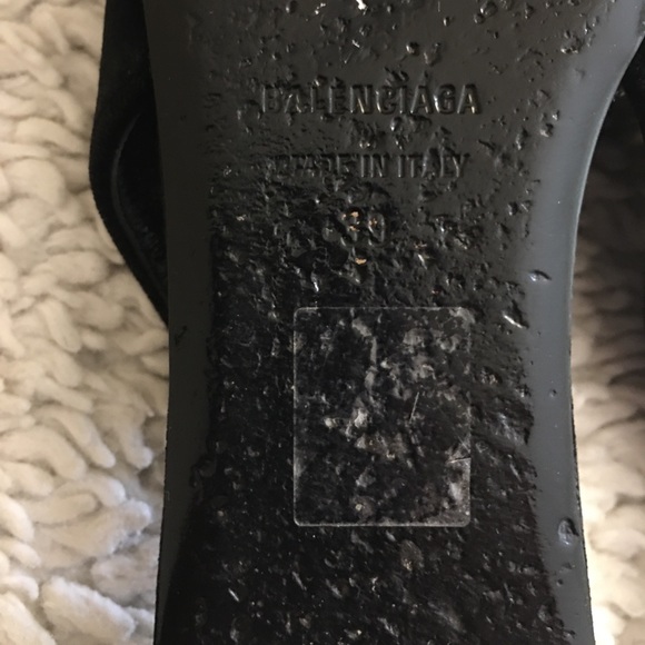 Balenciaga Black and Gold Sandals - Picture 9 of 10